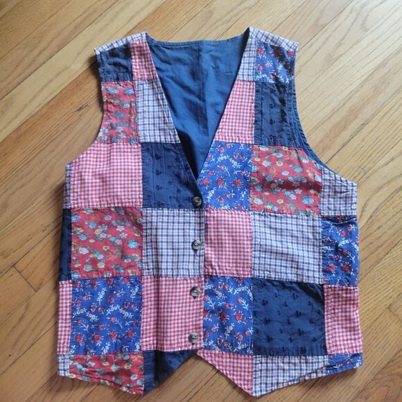 Vintage Patchwork Button-Up Vest With Gingham & Floral Patterns - Picture 4 of 4